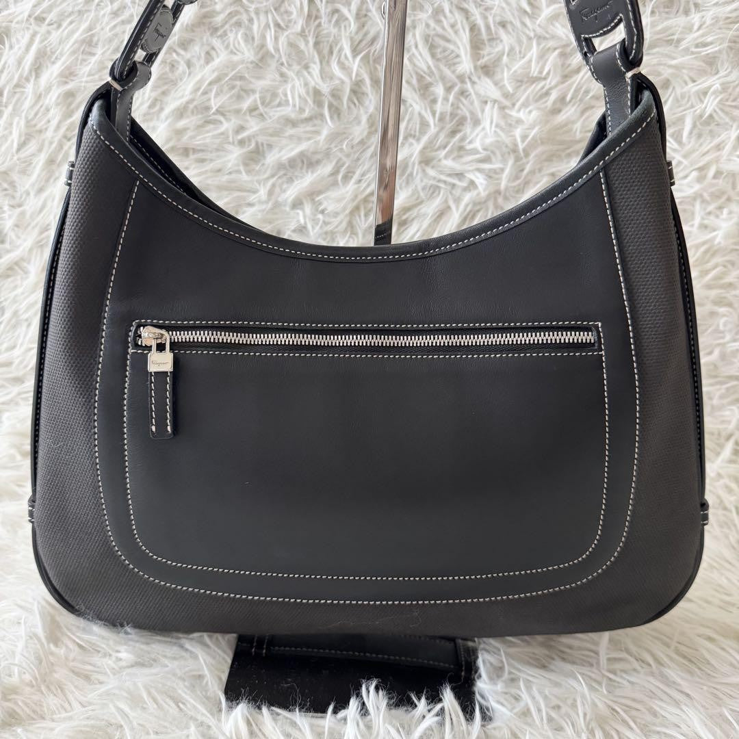 Salvatore Ferragamo Hand Shoulder Bag Tote Purse Leather Black Authentic