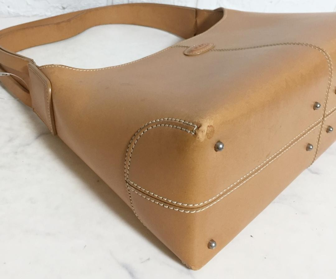 TOD'S Shoulder Bag Purse Leather Authentic