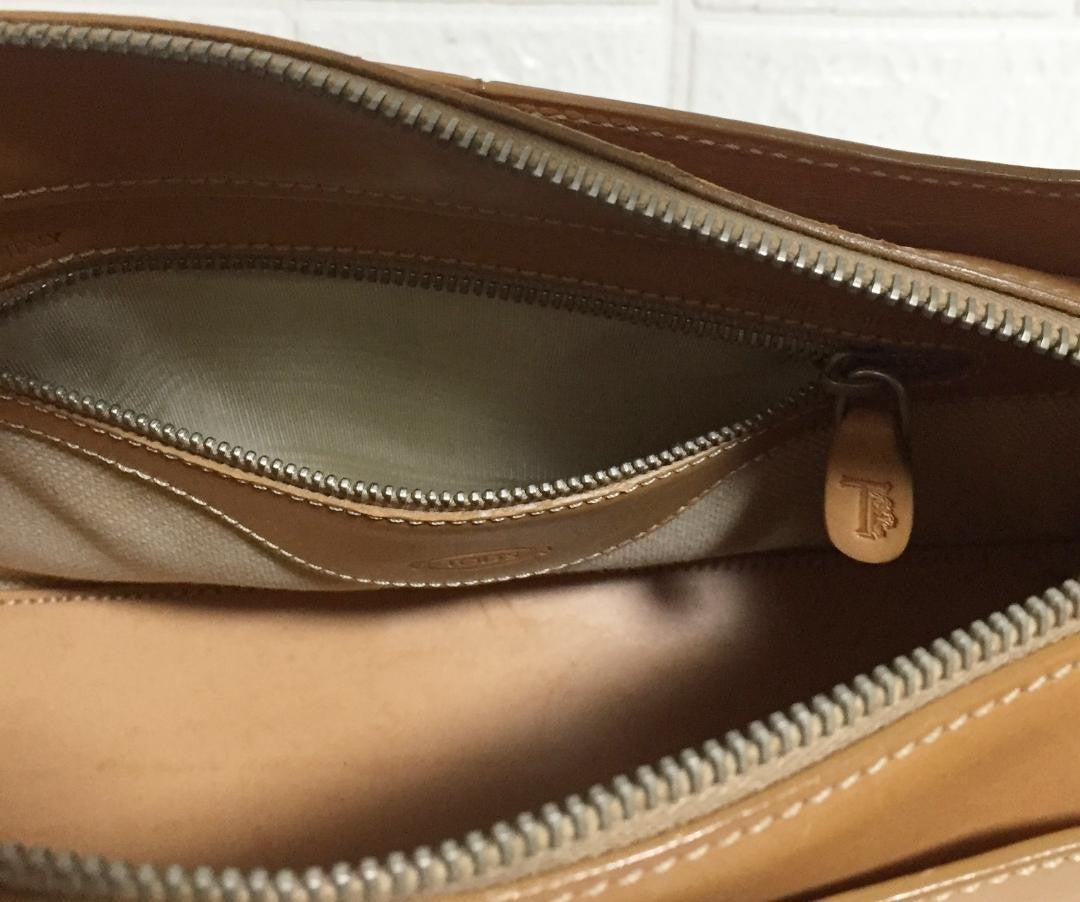 TOD'S Shoulder Bag Purse Leather Authentic