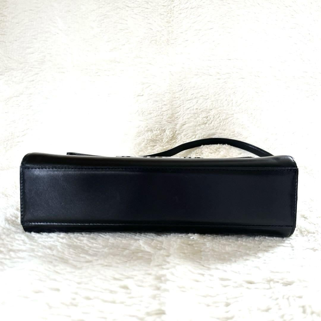 Valentino Garavani Shoulder Bag Purse Leather Black Authentic