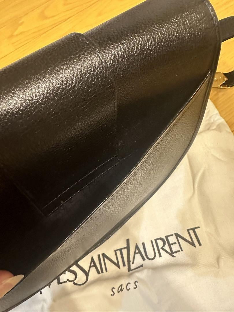 Saint Laurent Shoulder Bag Purse YSL Cassandra Leather Black Authentic