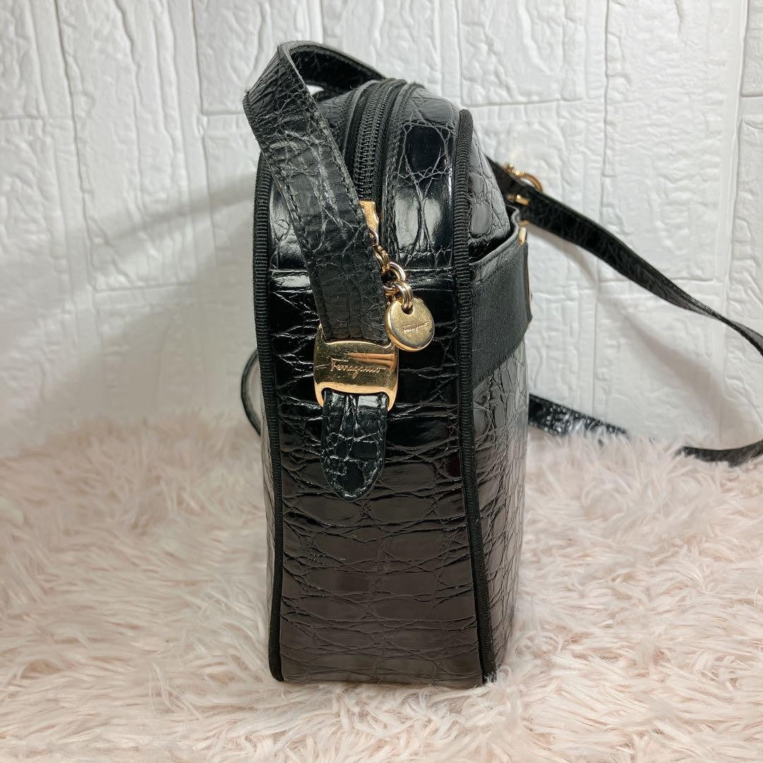Salvatore Ferragamo Shoulder Bag Purse Black Authentic