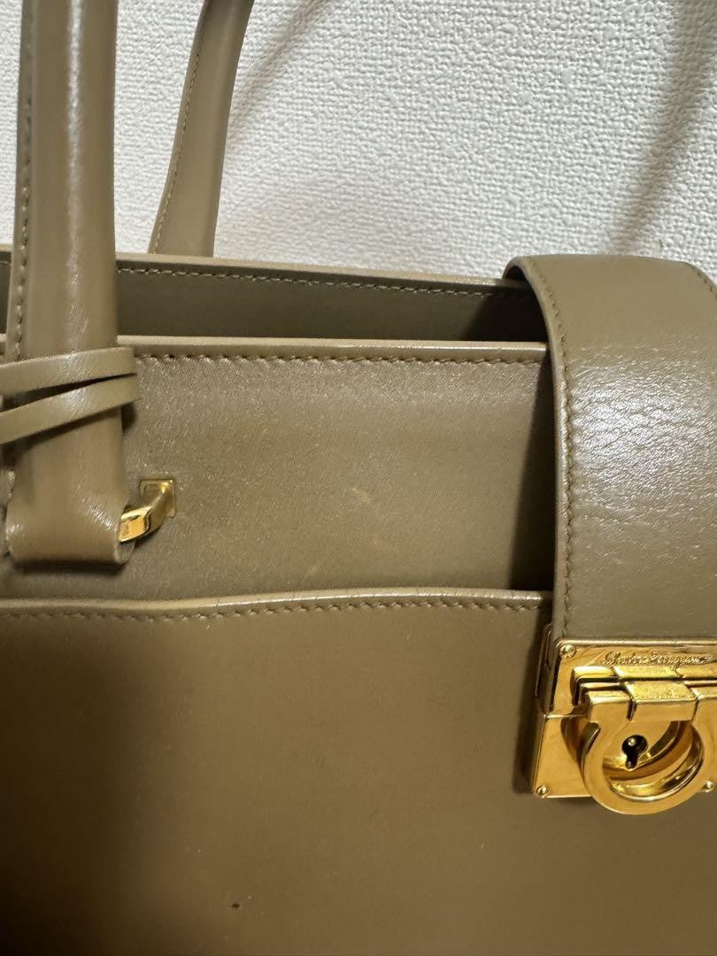 Salvatore Ferragamo Hand Bag Tote Purse Gancini Leather Beige Authentic