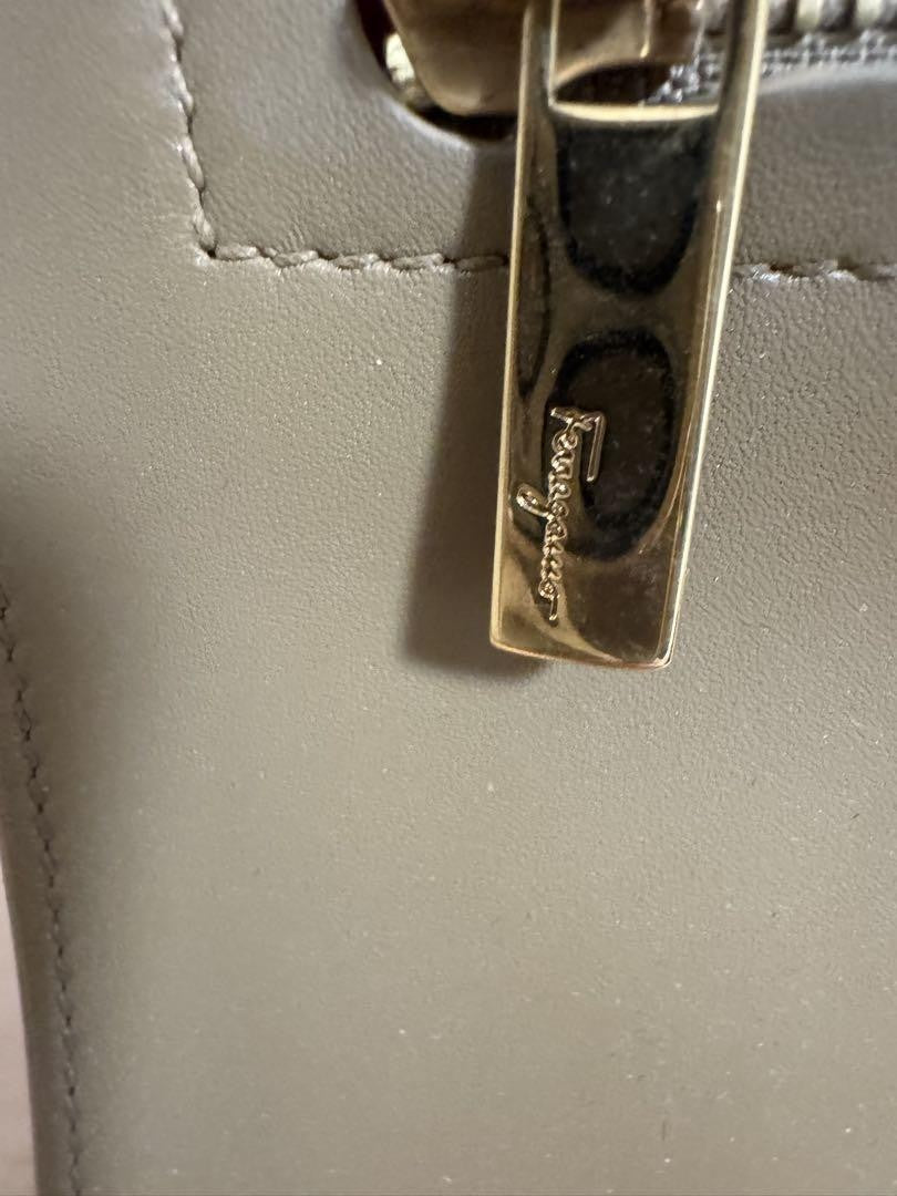Salvatore Ferragamo Hand Bag Tote Purse Gancini Leather Beige Authentic