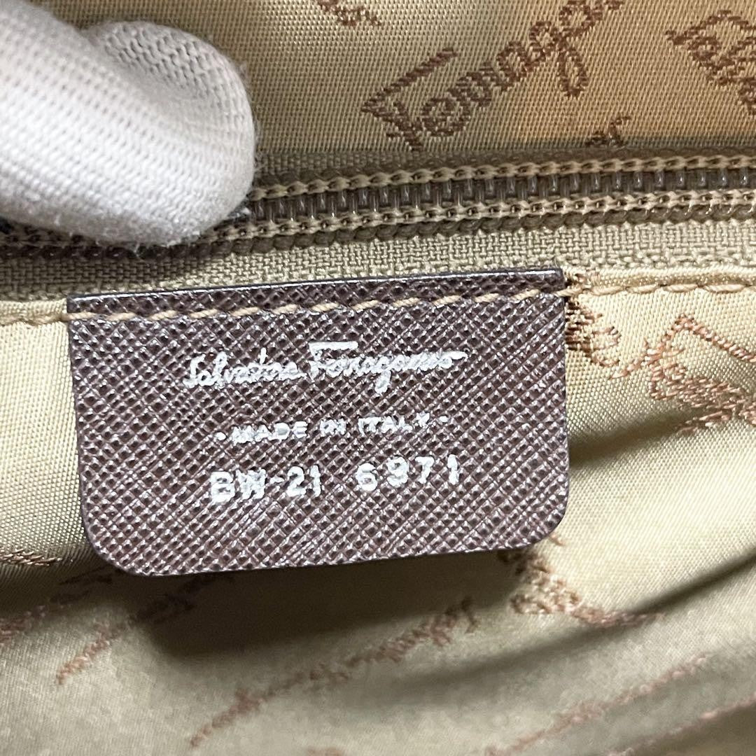 Salvatore Ferragamo Hand Bag Tote Purse Gancini Leather Brown Authentic