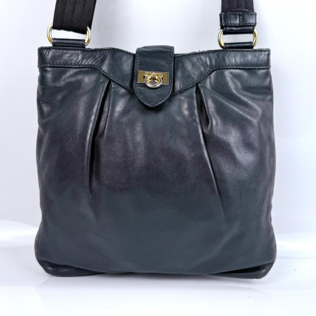 Salvatore Ferragamo Shoulder Bag Purse Gancini Leather Black Authentic