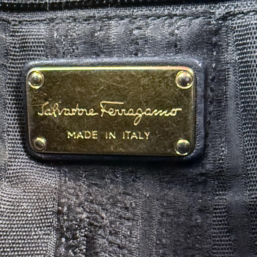 Salvatore Ferragamo Shoulder Bag Purse Gancini Leather Black Authentic