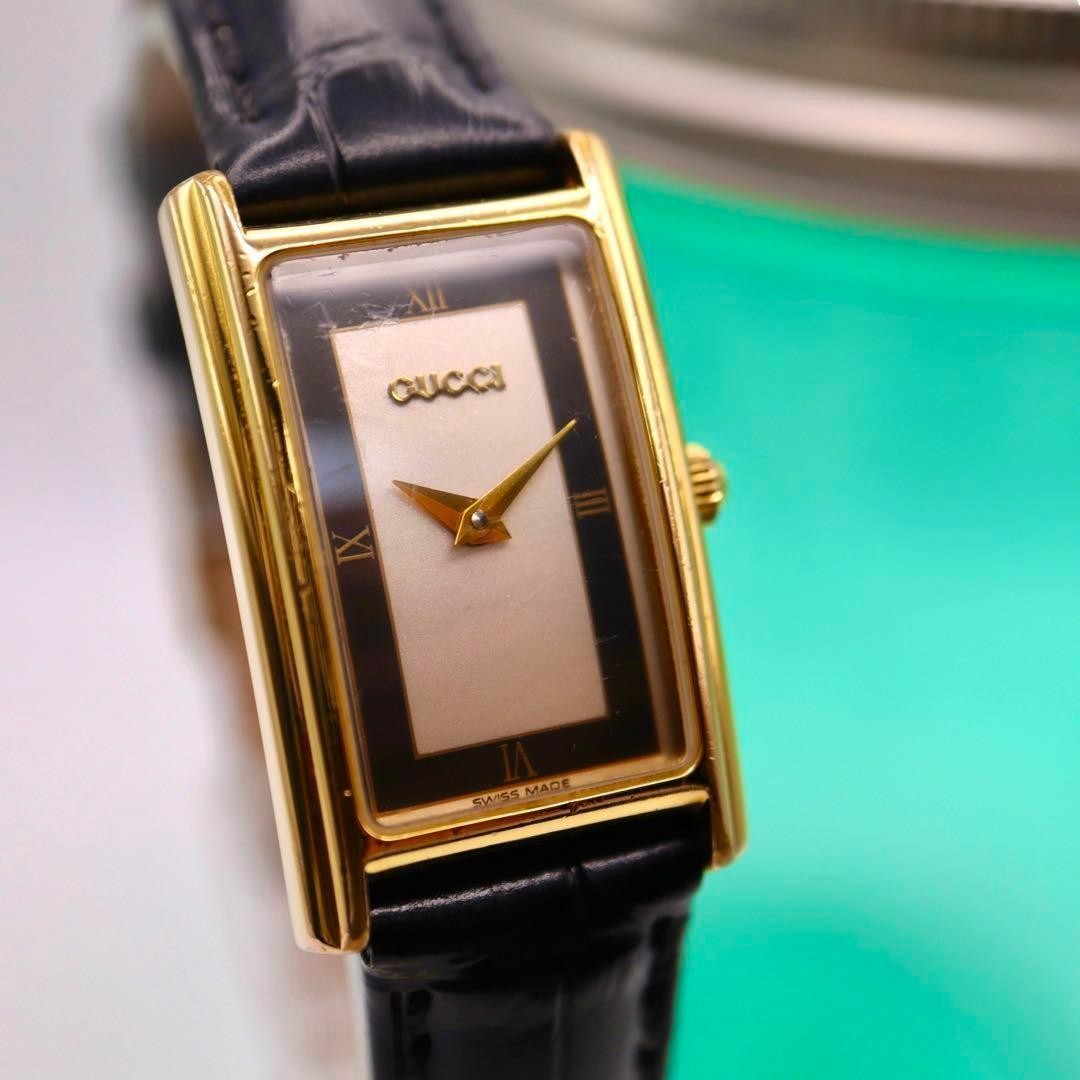 GUCCI Quartz Watch Wristwatch Gold Black Women's Authentic