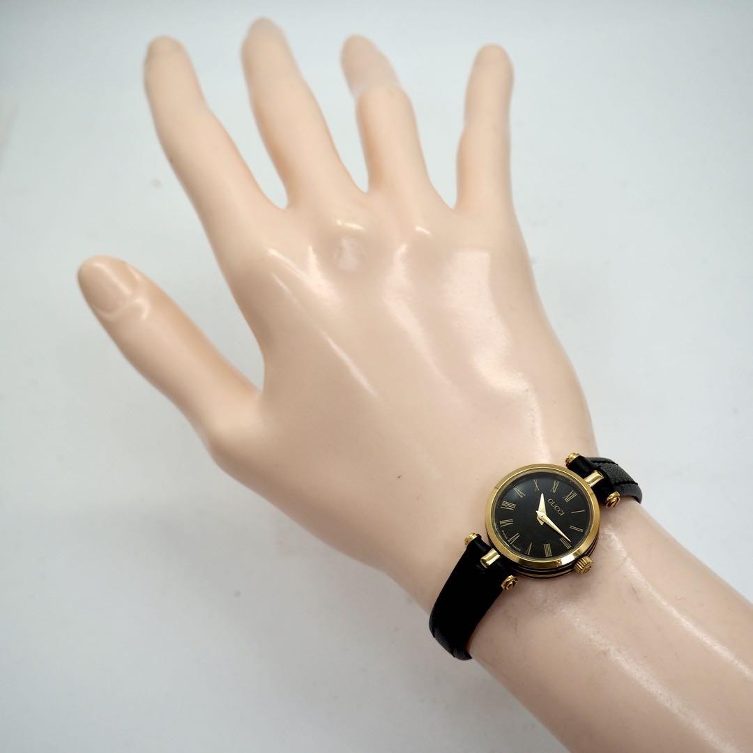 GUCCI Quartz Watch Wristwatch Gold Black Women's Authentic