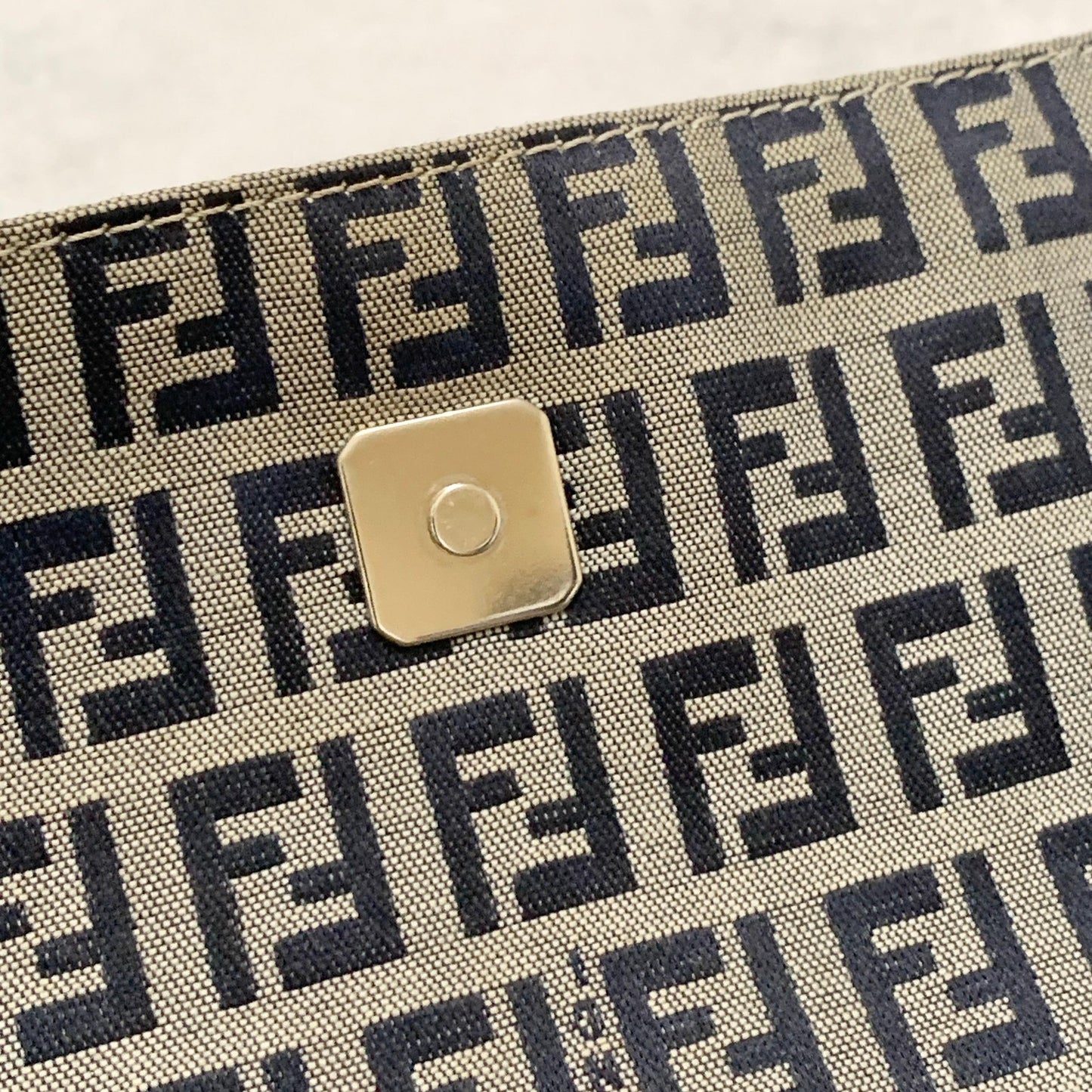 FENDI Bag Baguette FF Zucchino Shoulder Purse Canvas Leather Beige Black Auth