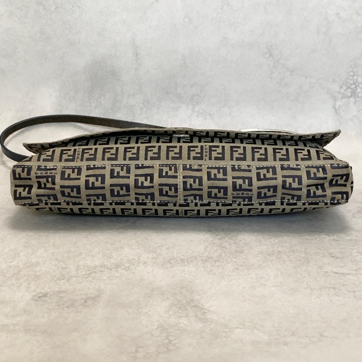 FENDI Bag Baguette FF Zucchino Shoulder Purse Canvas Leather Beige Black Auth