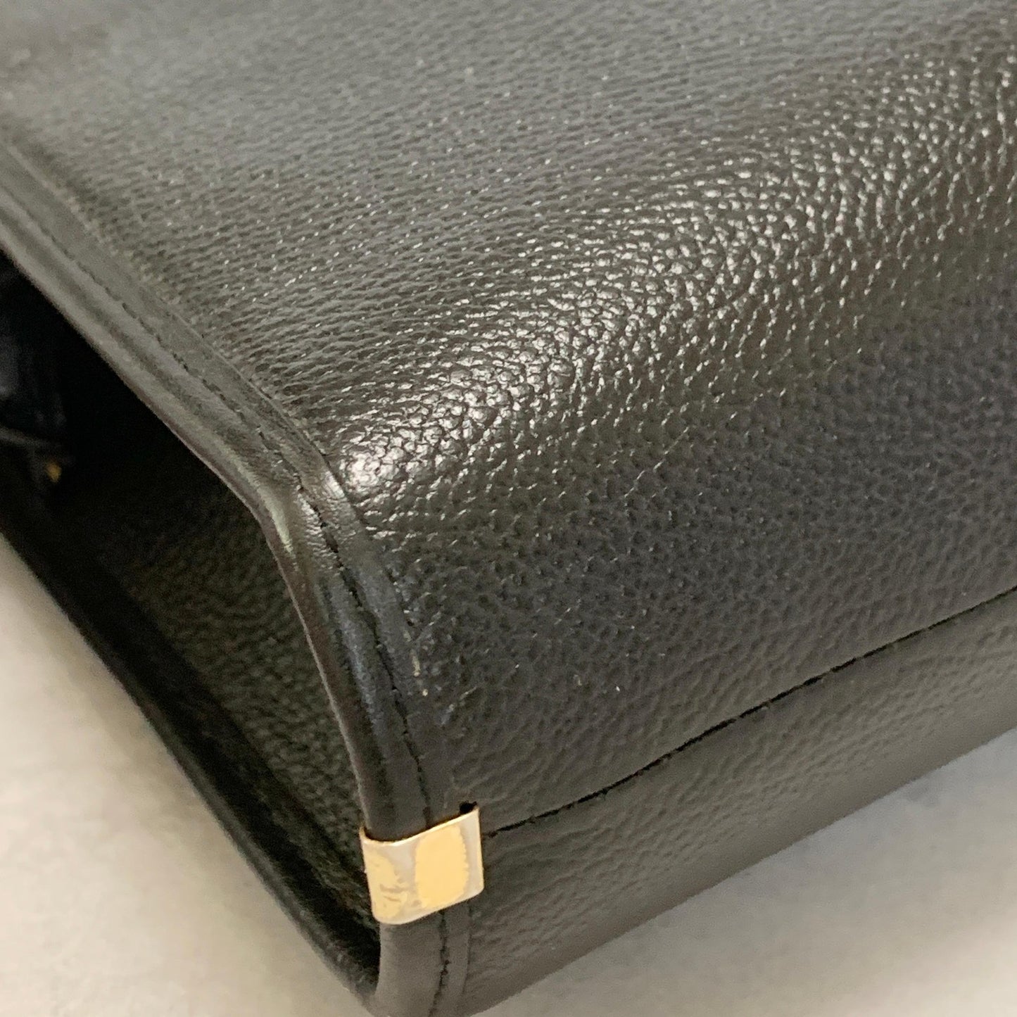 Saint Laurent Bag YSL Cassandra Clutch Purse Hand Leather Black Gold Authentic