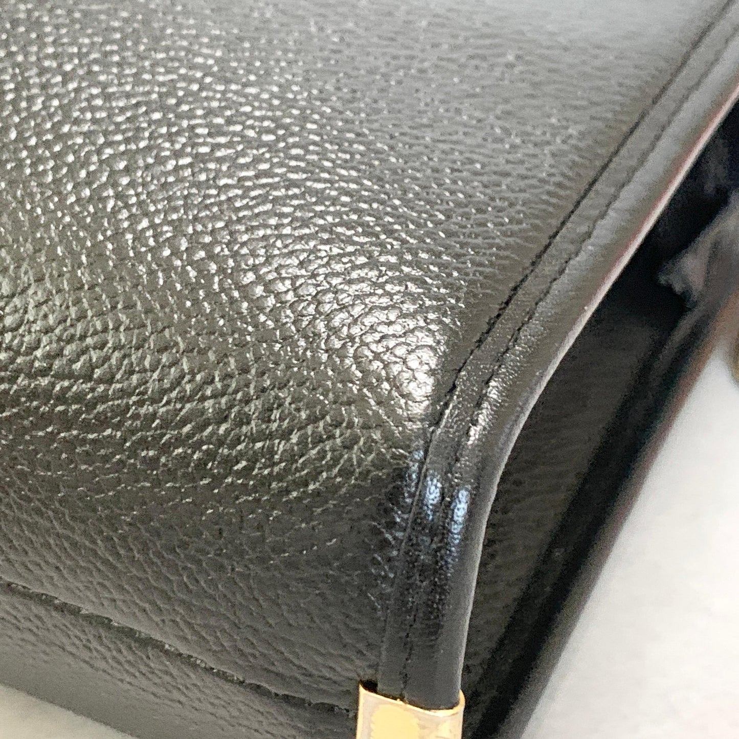 Saint Laurent Bag YSL Cassandra Clutch Purse Hand Leather Black Gold Authentic