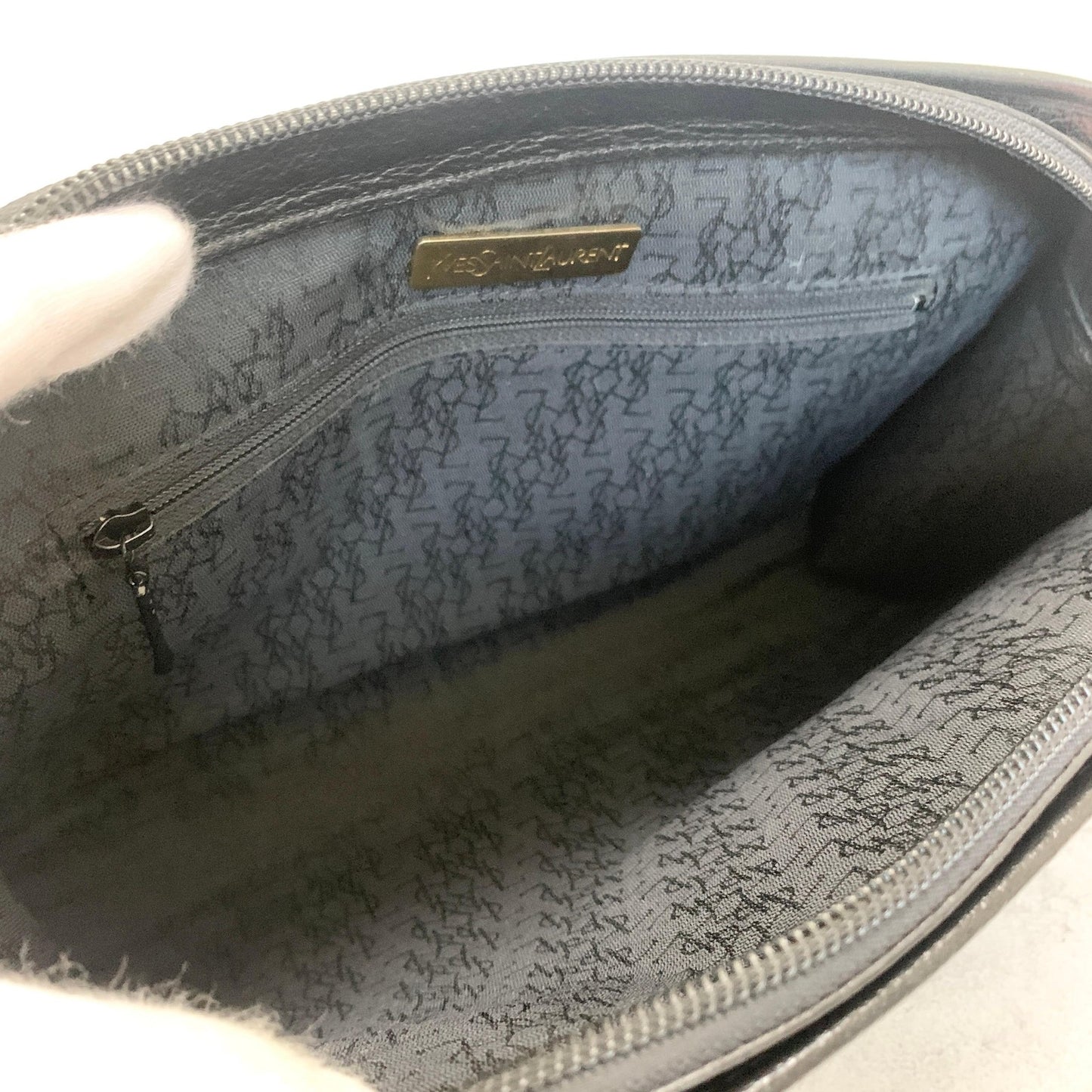 Saint Laurent Bag YSL Cassandra Clutch Purse Hand Leather Black Gold Authentic