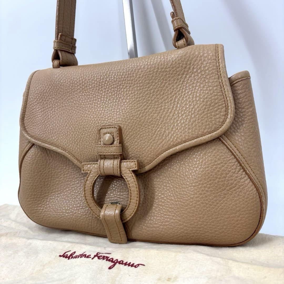 Salvatore Ferragamo Shoulder Bag Purse Gancini Leather Brown Beige Authentic