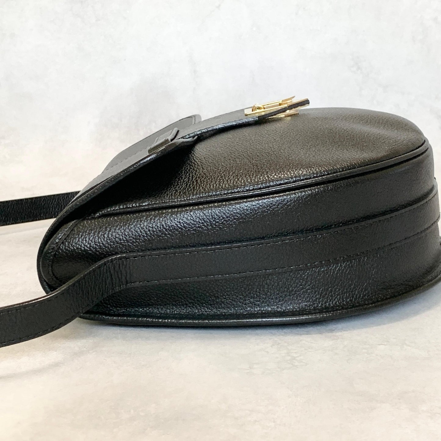 Saint Laurent Bag Cassandra YSL Shoulder Purse Leather Black Gold Used Authentic