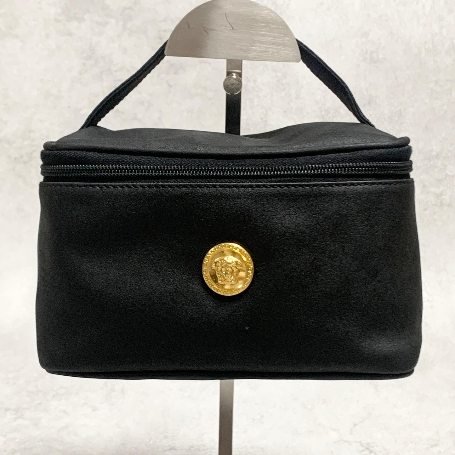 VERSACE Bag Medusa Vanity Vanity Pouch Purse Hand Leather Black Gold Authentic