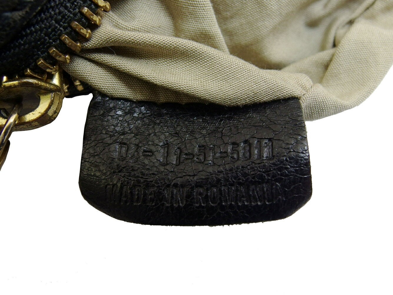 Chloe Shoulder Bag Purse Logo Black Gold Authentic