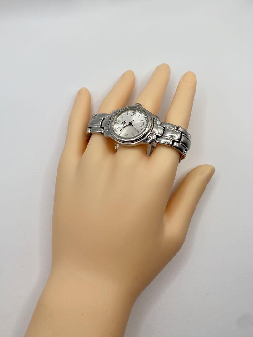 FENDI 210L Quartz Watch Wristwatch FF Logo White Silver Women's Authentic