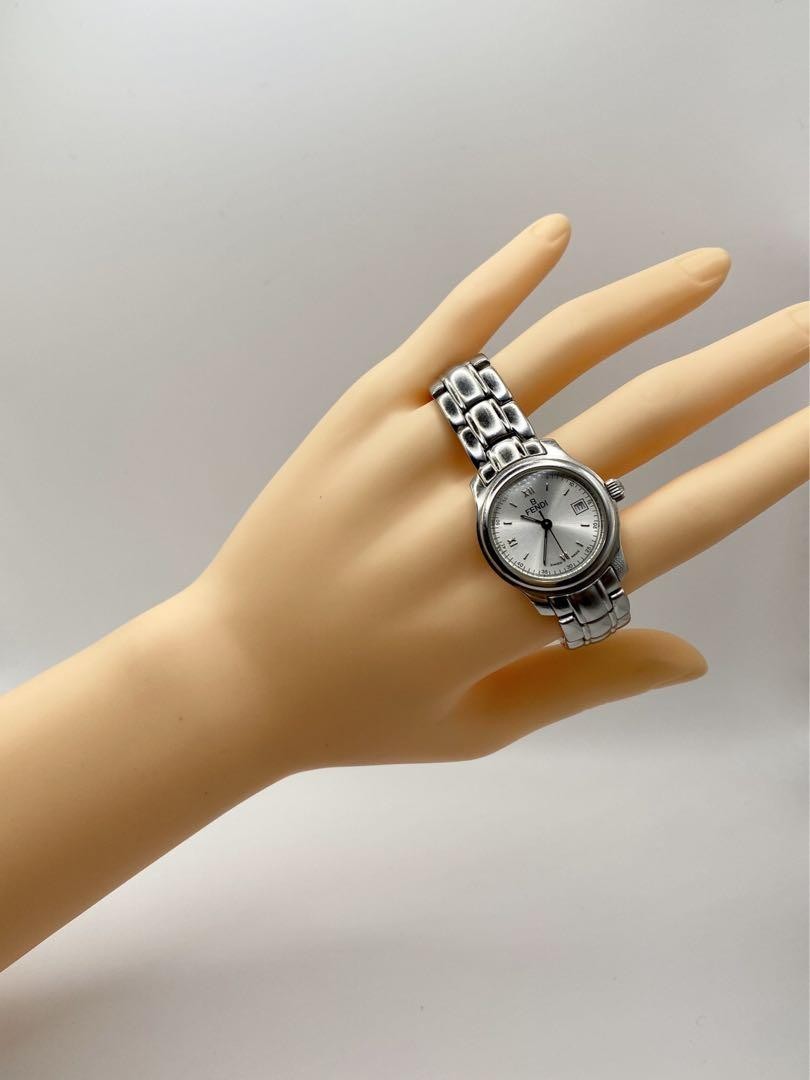 FENDI 210L Quartz Watch Wristwatch FF Logo White Silver Women's Authentic