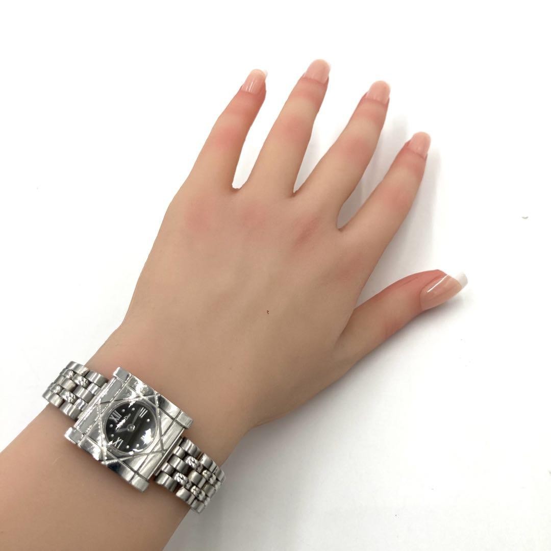 Christian Dior D82-100 Quartz Watch Wristwatch Logo Silver Women's Authentic