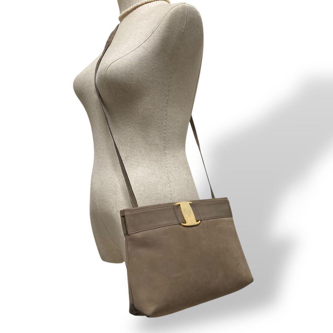 Salvatore Ferragamo shoulder bag Purse VARA RIBBON Gray Authentic Leather Used