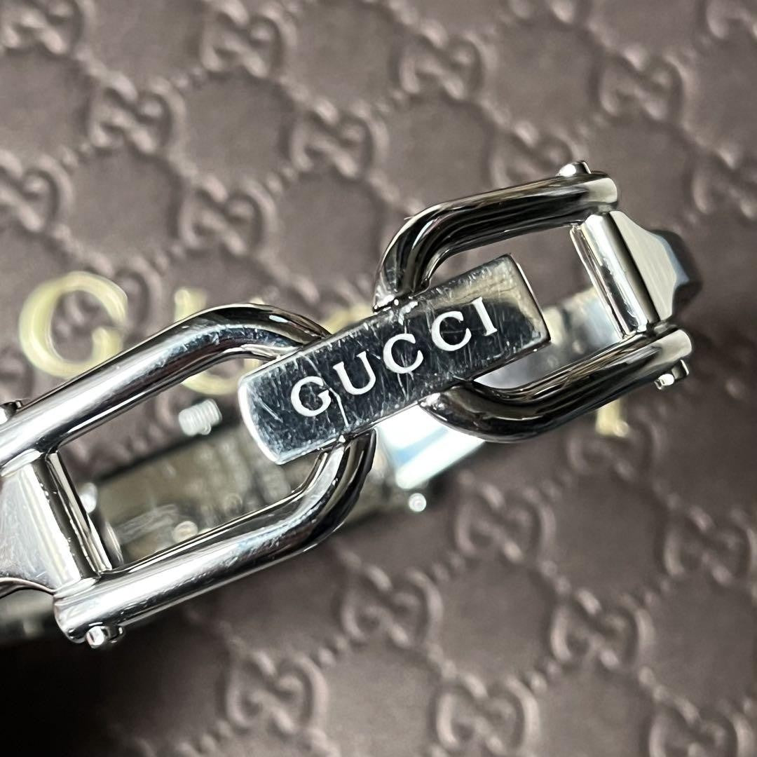 GUCCI 1500L Quartz Watch Wristwatch GG Silver Women's Authentic