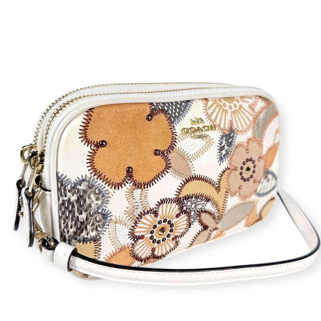 COACH Shoulder Camera Bag Purse 26953 Leather Cream Authentic