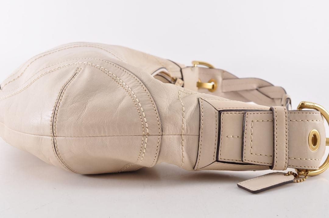 COACH Shoulder Bag Purse White Authentic