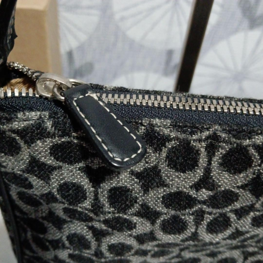 COACH Accessory Pouch Hand Pouch Signature Black Authentic