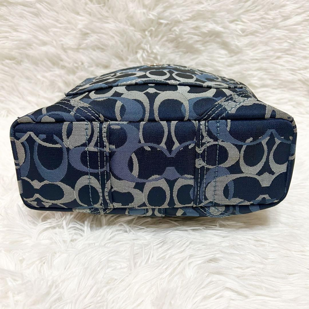 COACH Shoulder Bag Purse Signature Canvas Leather Blue Navy Authentic
