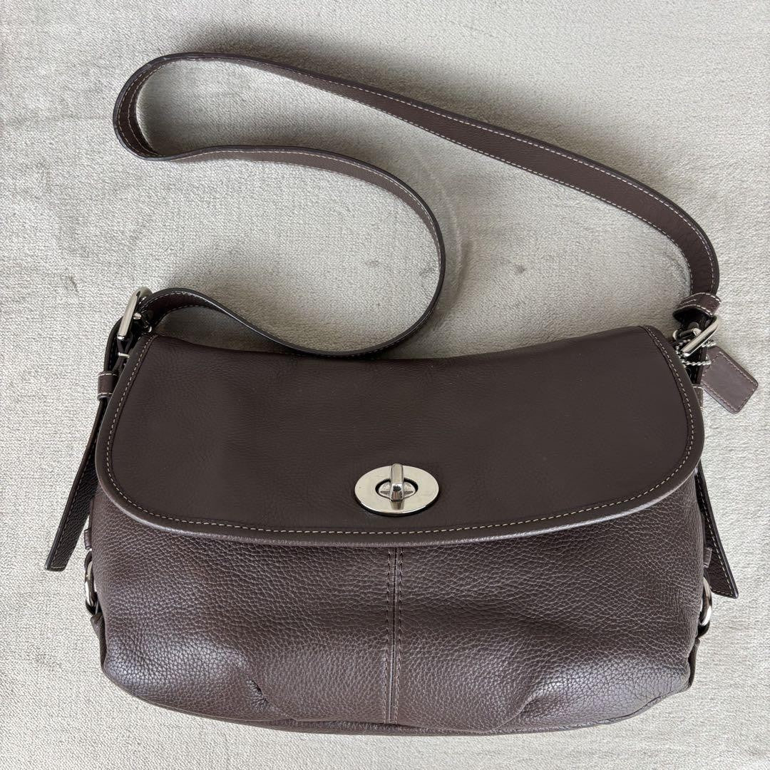 COACH Shoulder Bag Purse Turn Lock Leather Dark Brown Authentic