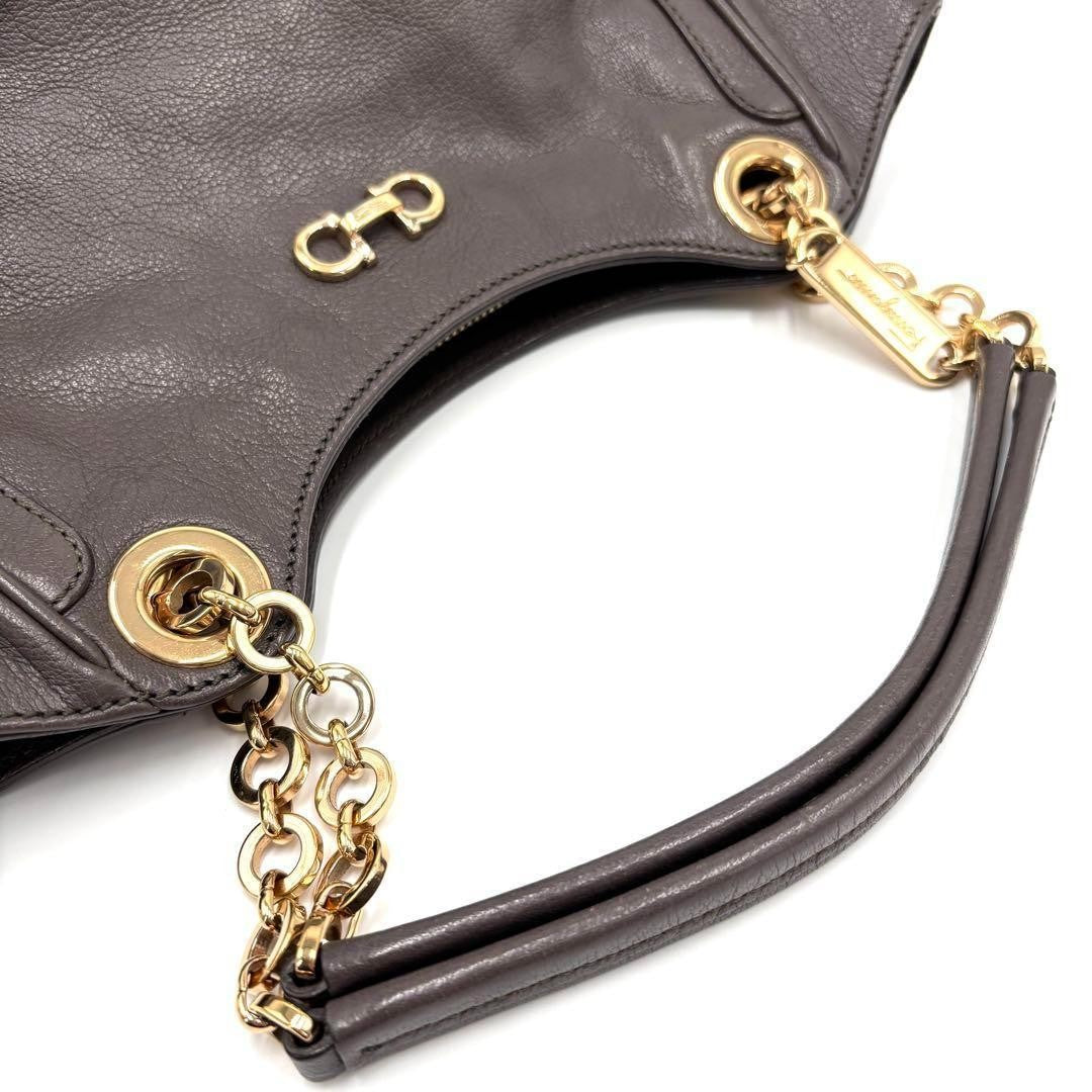 Salvatore Ferragamo Hand Bag Tote Purse Gancini Chain Leather Greige Authentic