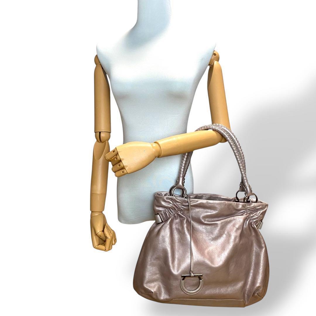 Salvatore Ferragamo Hand Bag Tote Purse Gancini Leather Pink Champagne Gold Auth