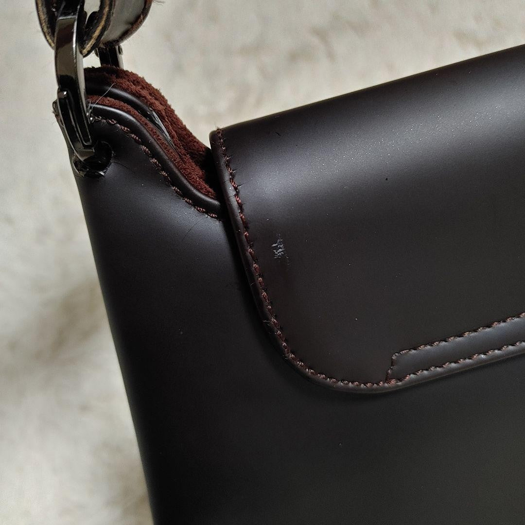 Salvatore Ferragamo shoulder bag Purse VARA Dark Brown Leather Authentic Women's