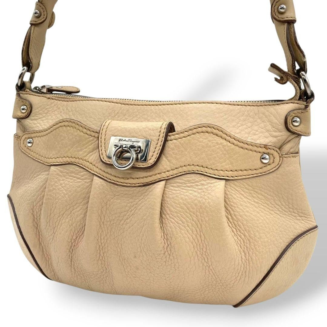Salvatore Ferragamo shoulder bag Purse Gancini Beige Authentic Leather Women's