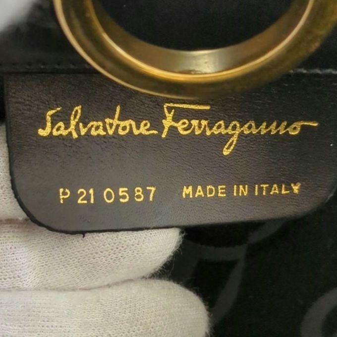 Salvatore Ferragamo shoulder bag Purse Gancini Black Gold chain Leather Used