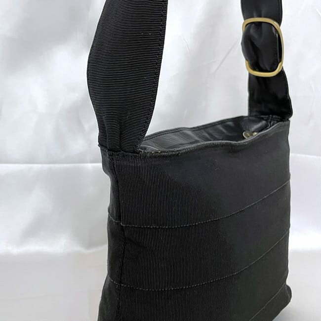 Salvatore Ferragamo shoulder bag Purse VARA Black Canvas Leather Authentic Used