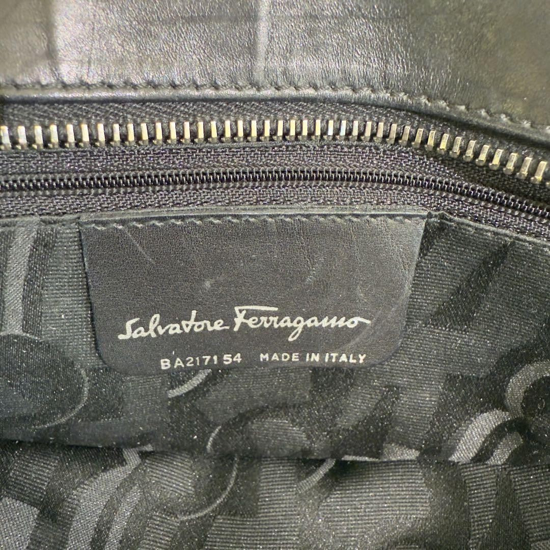 Salvatore Ferragamo Hand Bag Tote Purse Gancini Leather Authentic