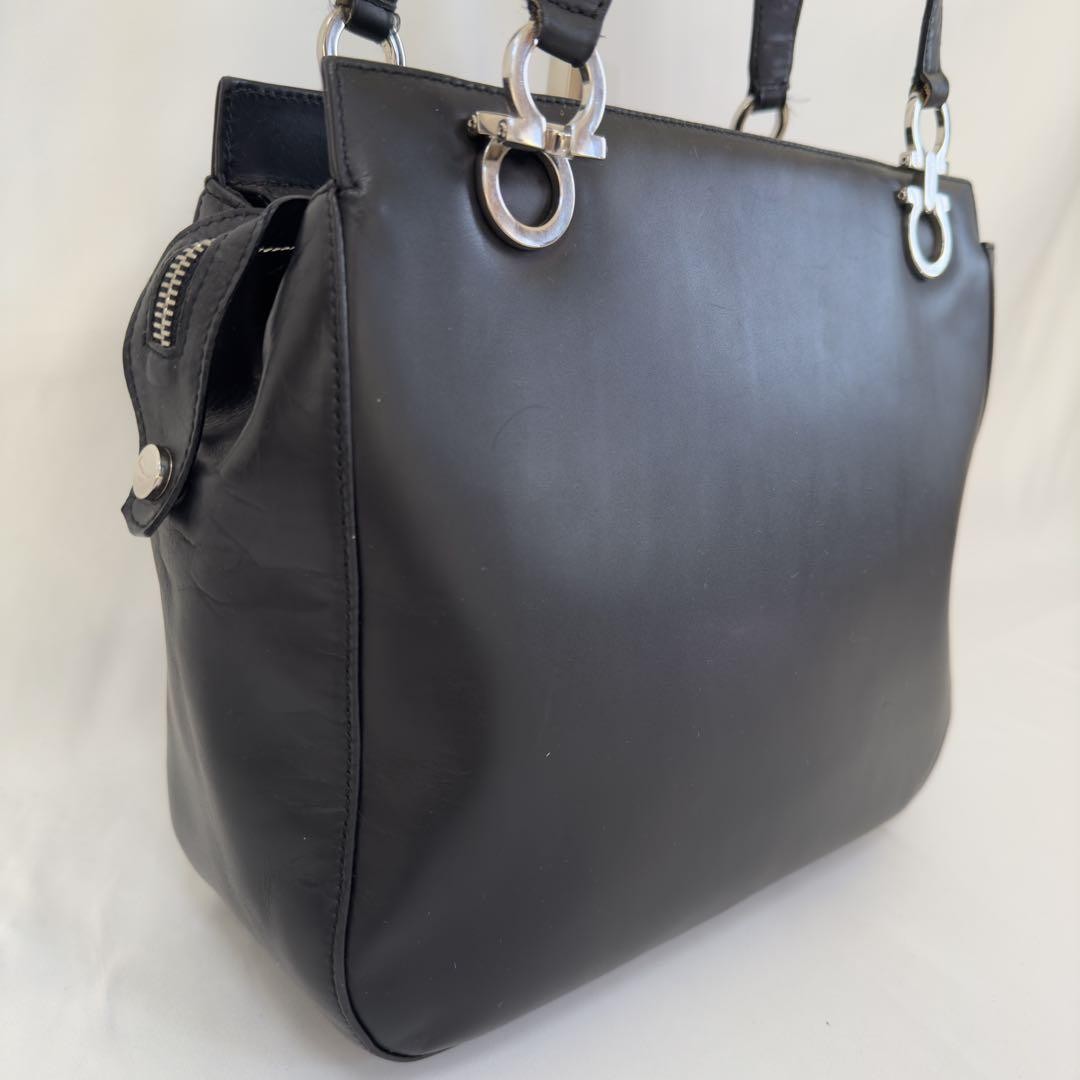 Salvatore Ferragamo Hand Bag Tote Purse Gancini Leather Authentic