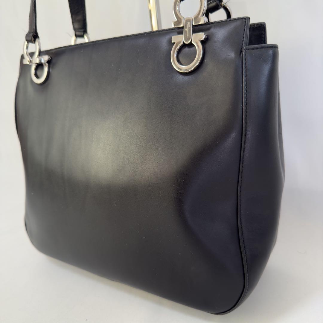Salvatore Ferragamo Hand Bag Tote Purse Gancini Leather Authentic