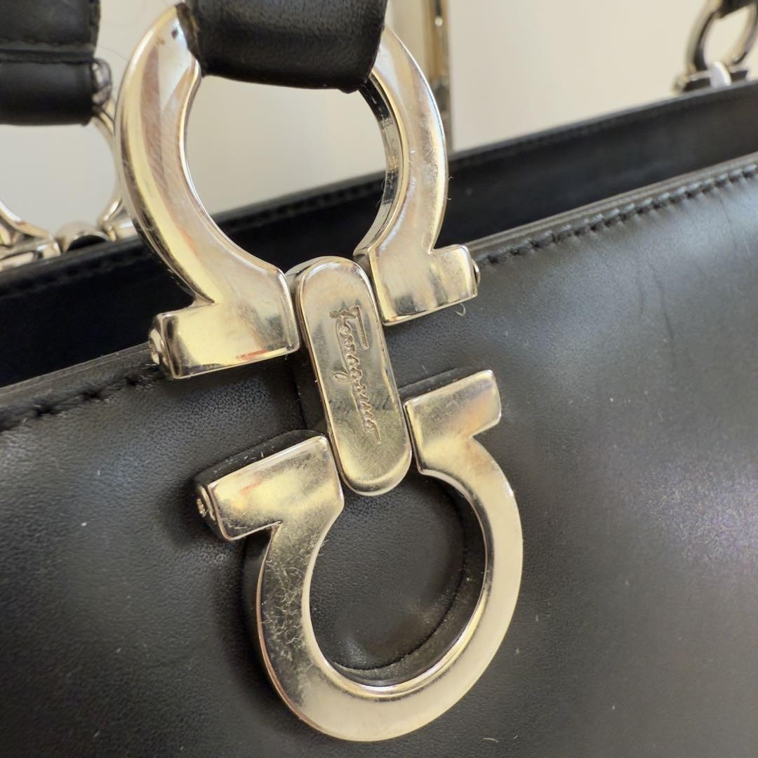 Salvatore Ferragamo Hand Bag Tote Purse Gancini Leather Authentic