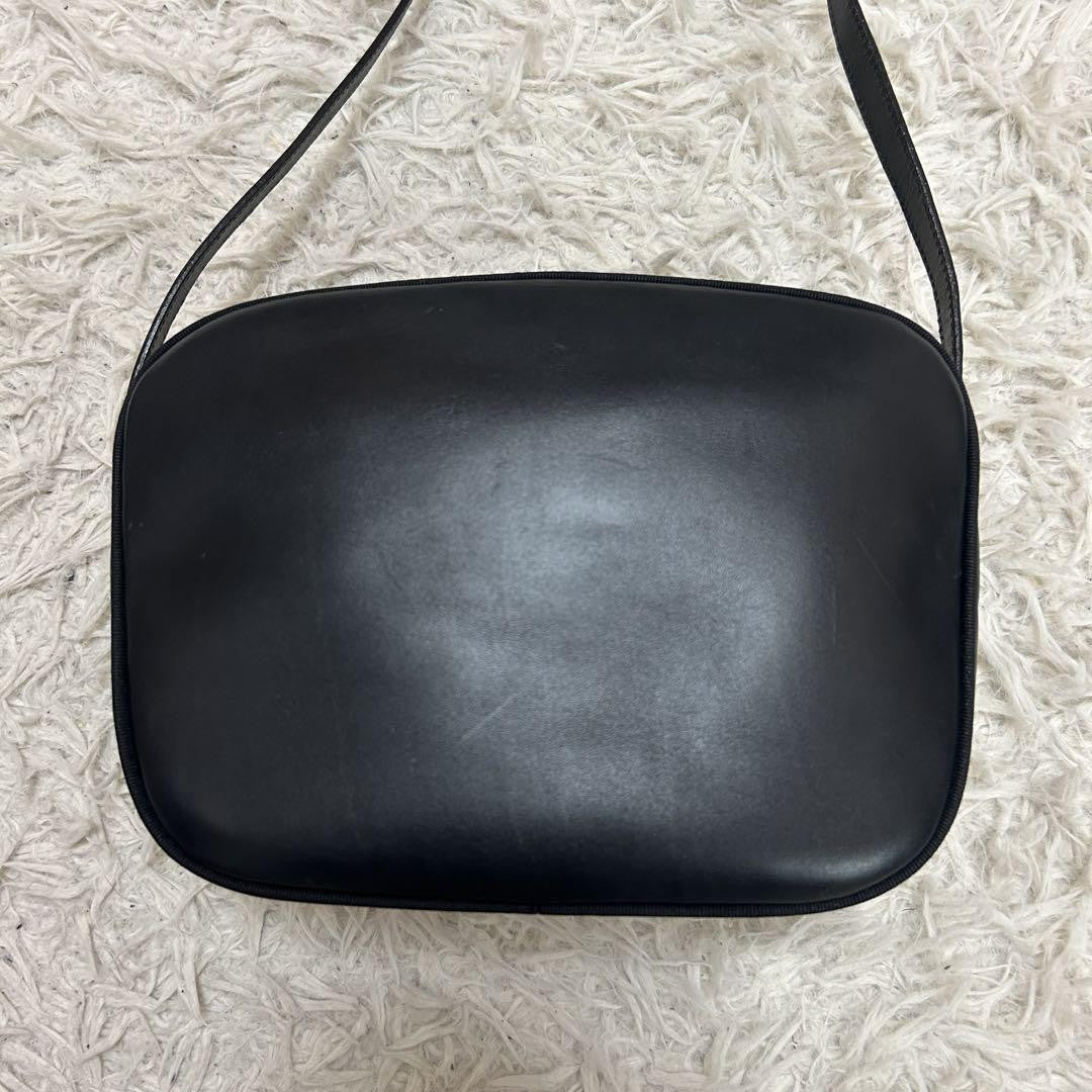 Salvatore Ferragamo Shoulder Camera Bag Purse Vara Ribbon Black Navy Authentic