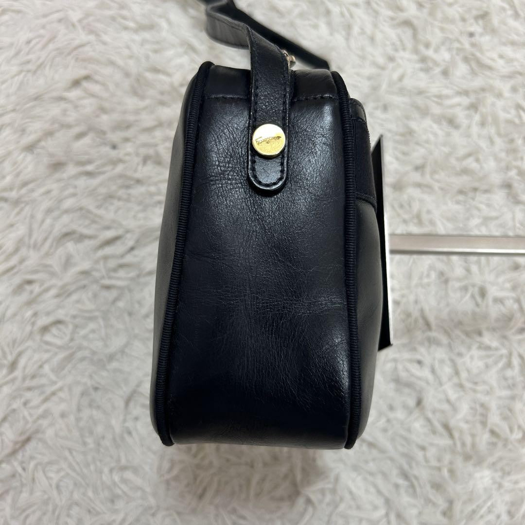 Salvatore Ferragamo Shoulder Camera Bag Purse Vara Ribbon Black Navy Authentic