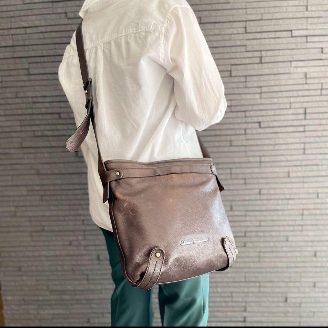 Salvatore Ferragamo Shoulder Bag Purse Brown Authentic