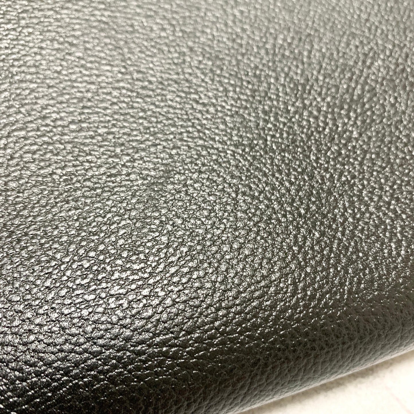 Saint Laurent Bag YSL Cassandra Clutch Purse Hand Leather Black Gold Authentic