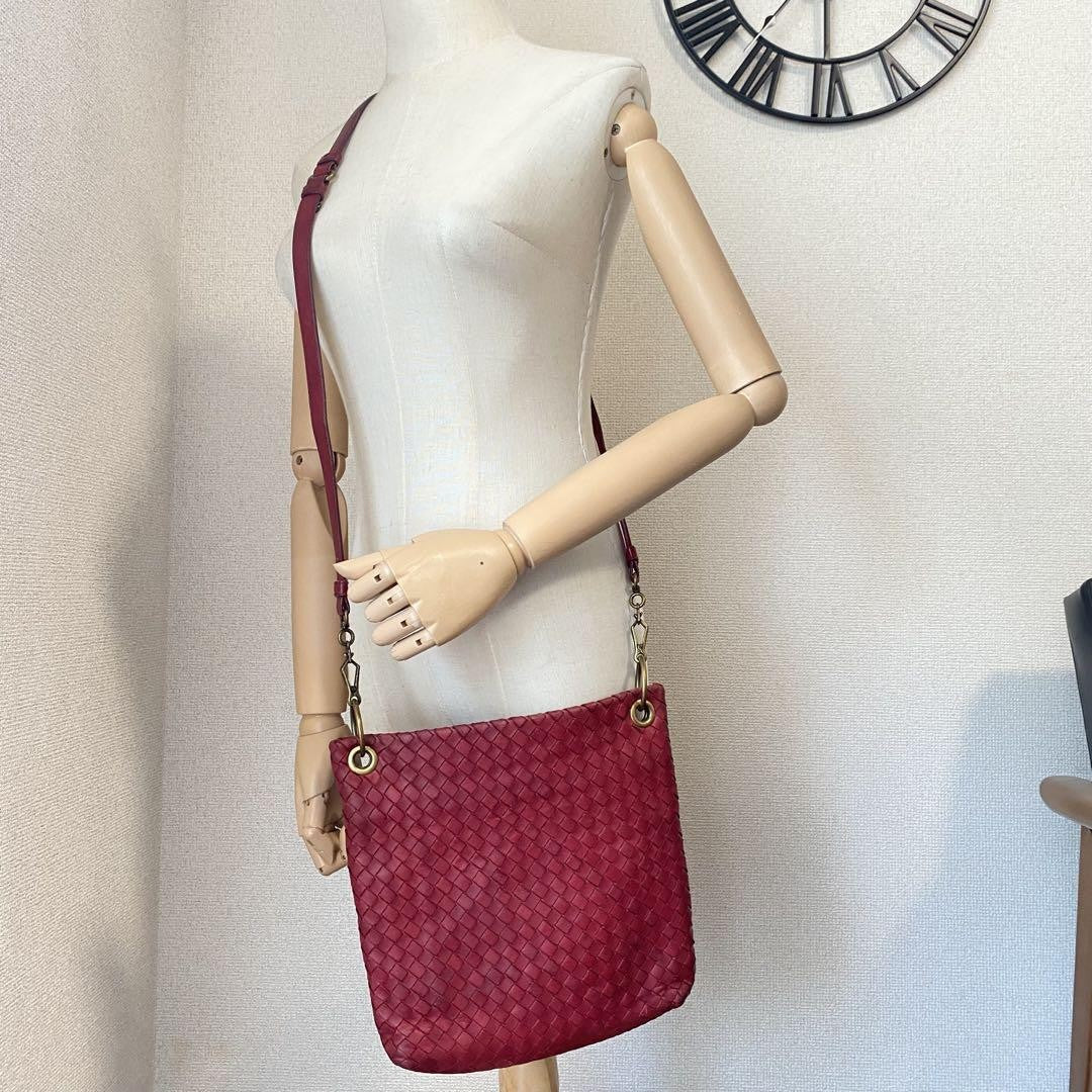 BOTTEGA VENETA Shoulder Bag Purse Intrecciato Red Authentic