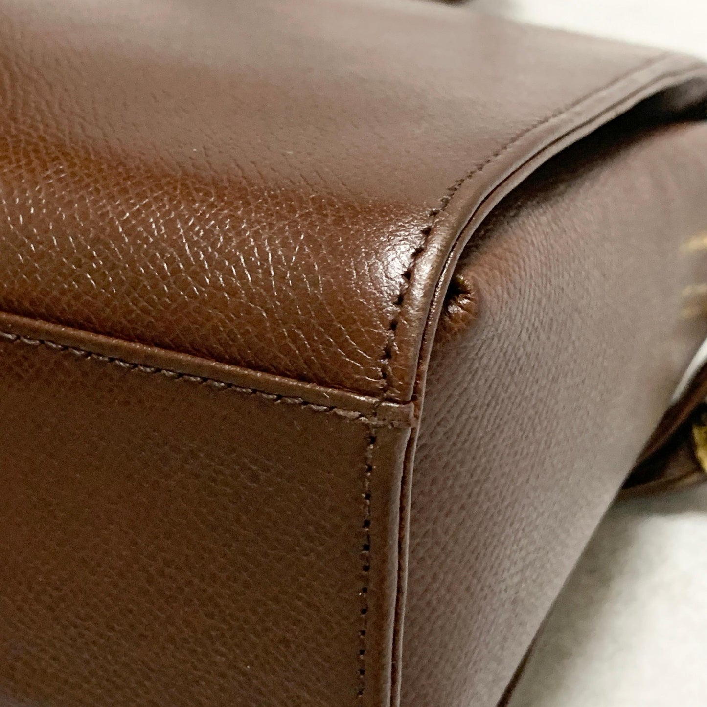 Valentino Garavani Bag Tassel Logo Shoulder Purse Leather Brown Gold Authentic
