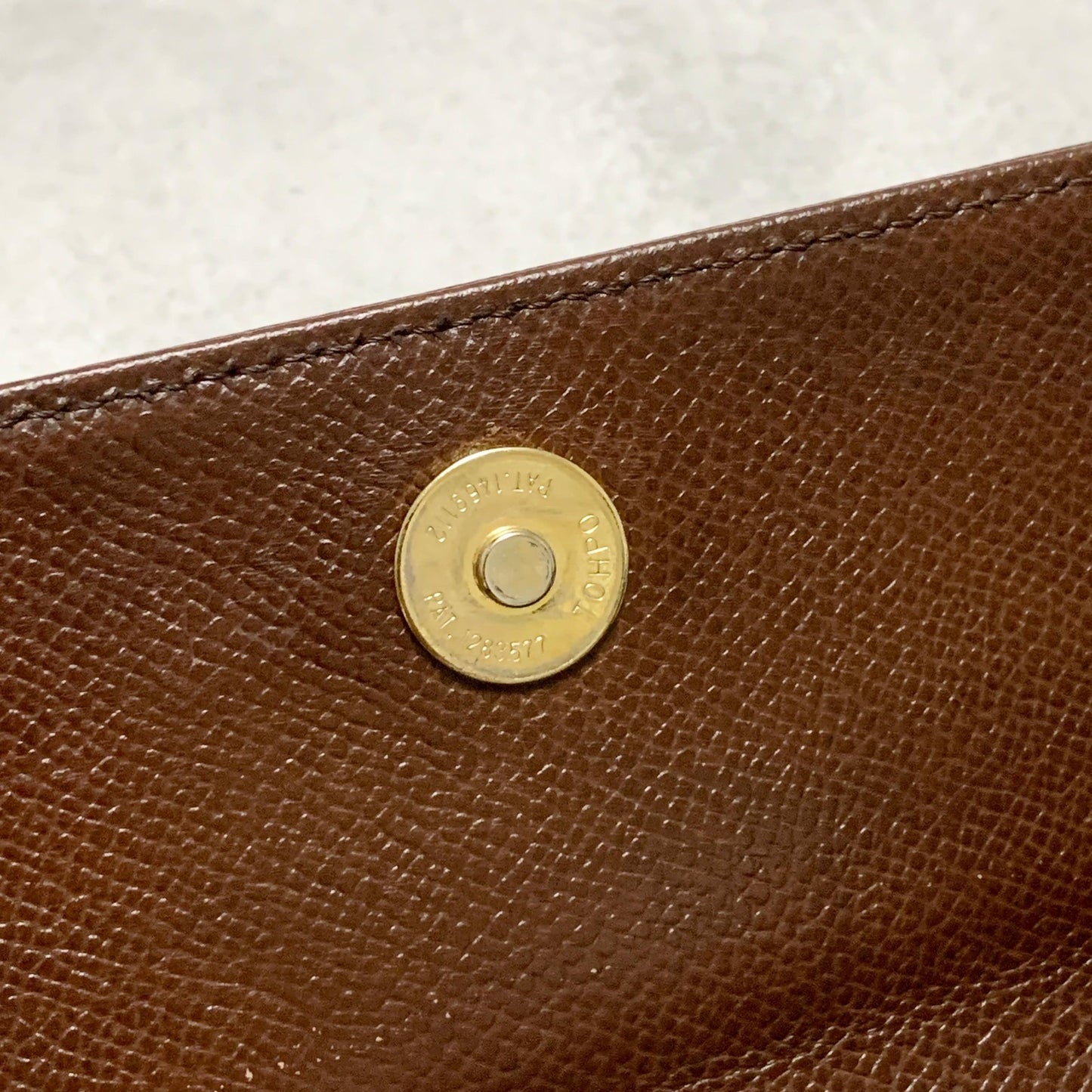 Valentino Garavani Bag Tassel Logo Shoulder Purse Leather Brown Gold Authentic