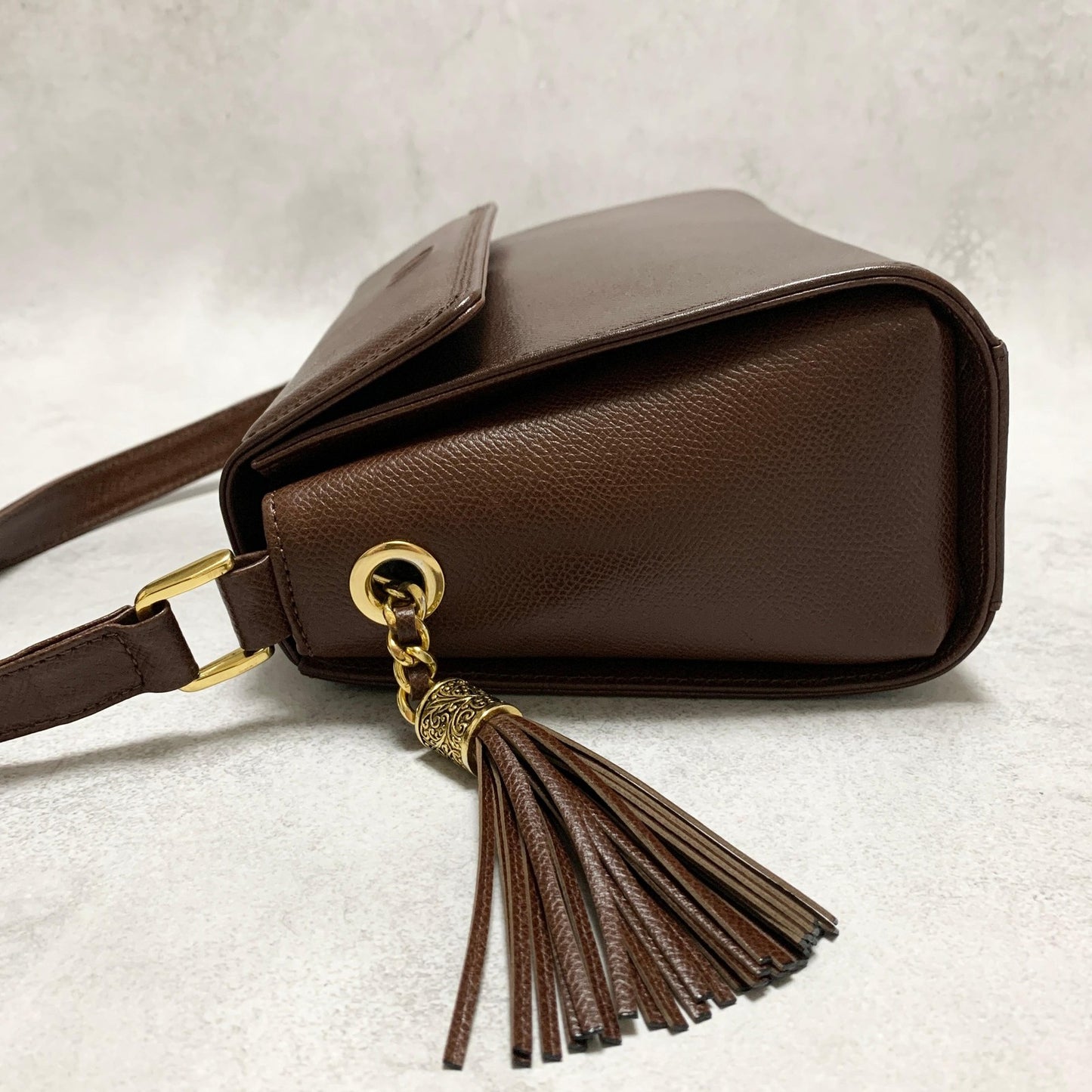 Valentino Garavani Bag Tassel Logo Shoulder Purse Leather Brown Gold Authentic
